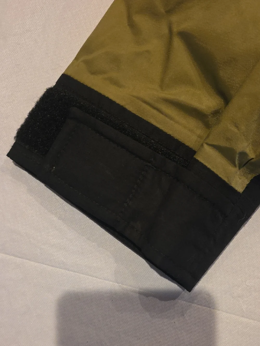 The North Face Gore-Tex Vintage Men’s Mountain Light Shell Jacket Tumbleweed‎ M